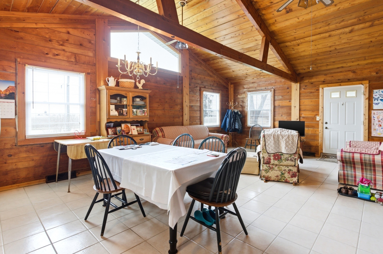 11530 S Il Route 23, Marengo, IL 60152