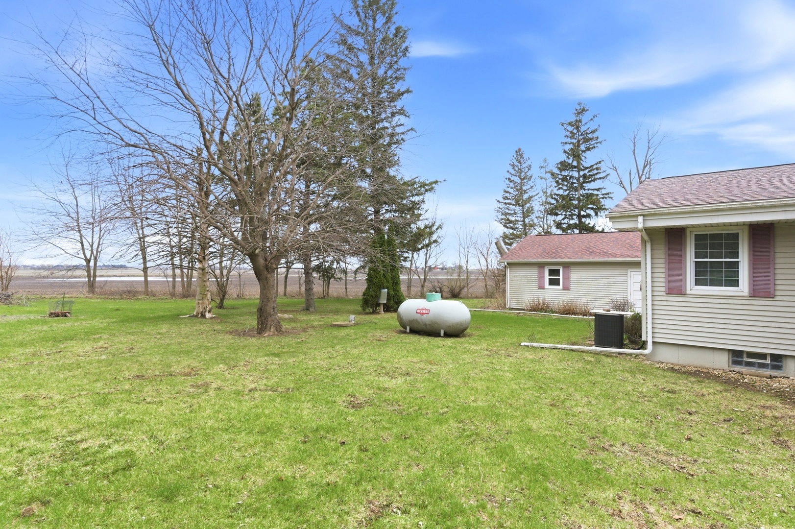 11530 S Il Route 23, Marengo, IL 60152