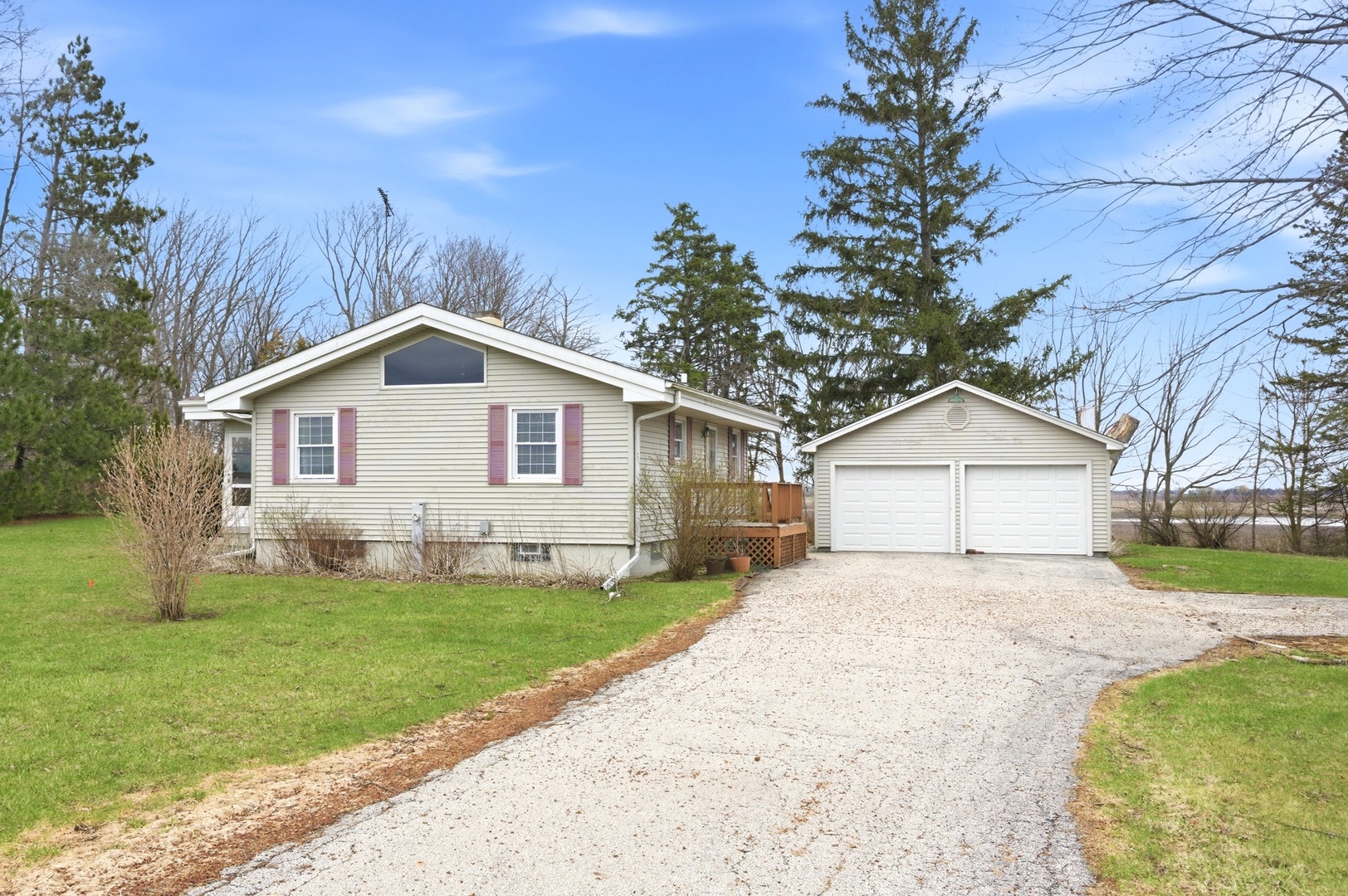 11530 S Il Route 23, Marengo, IL 60152