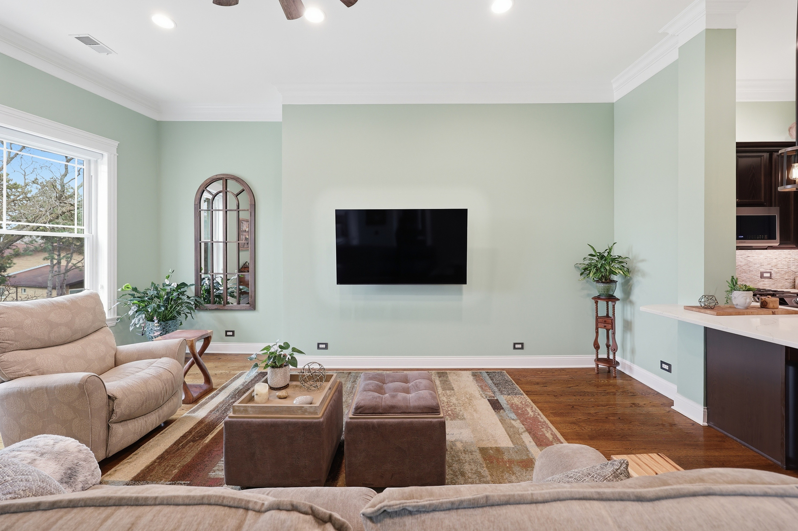 5962 N East Circle Avenue #7, Chicago, IL 60631