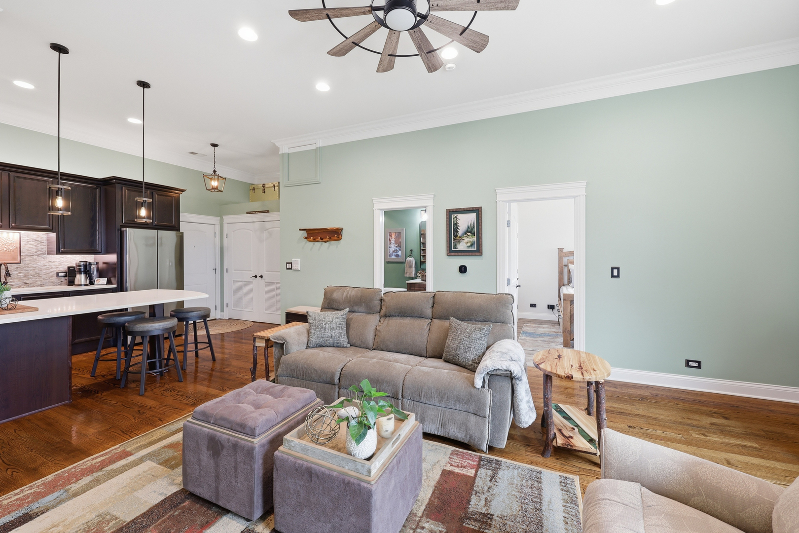 5962 N East Circle Avenue #7, Chicago, IL 60631