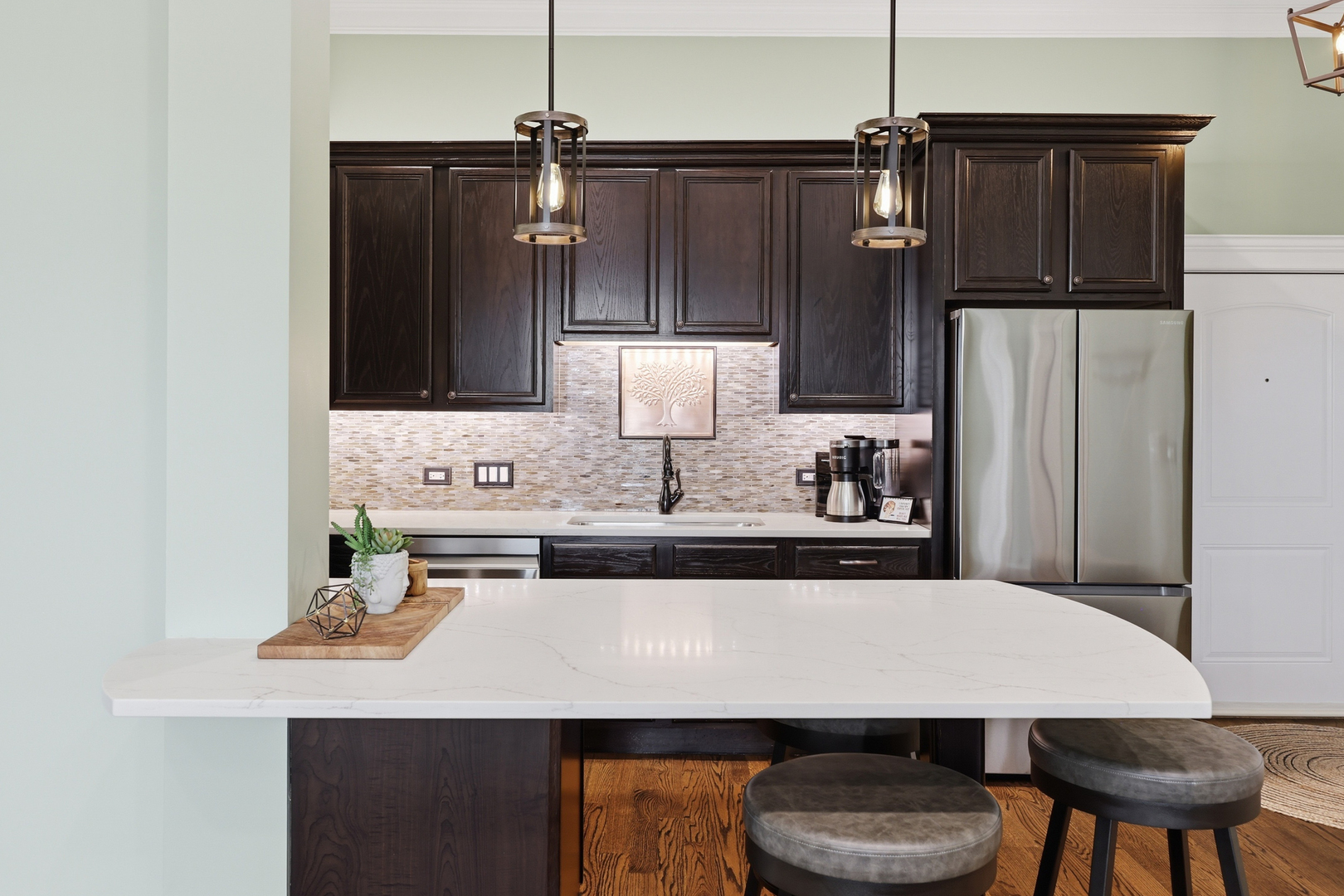 5962 N East Circle Avenue #7, Chicago, IL 60631