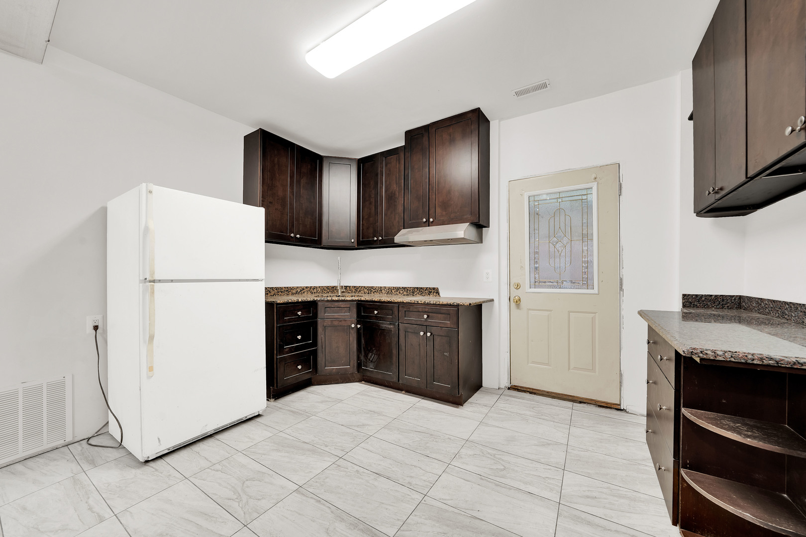 2518 S Claremont Avenue, Chicago, IL 60608