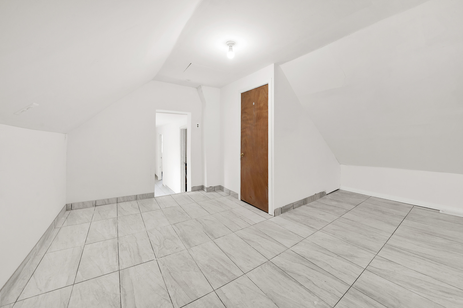 2518 S Claremont Avenue, Chicago, IL 60608