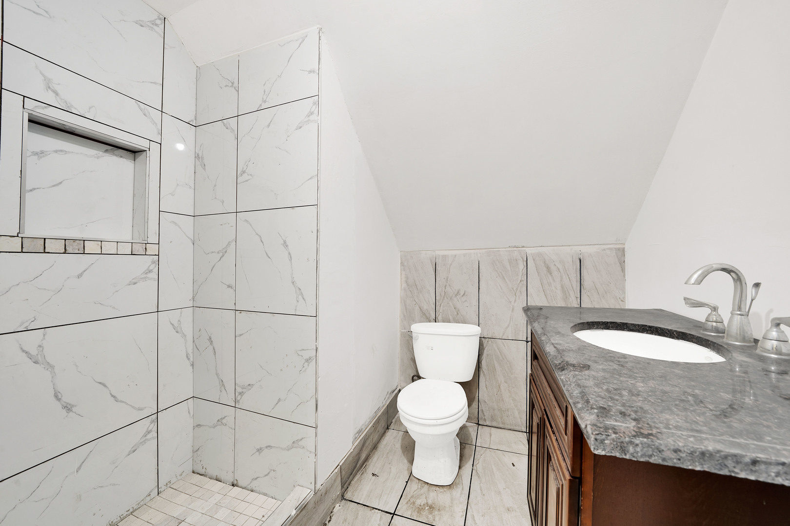 2518 S Claremont Avenue, Chicago, IL 60608