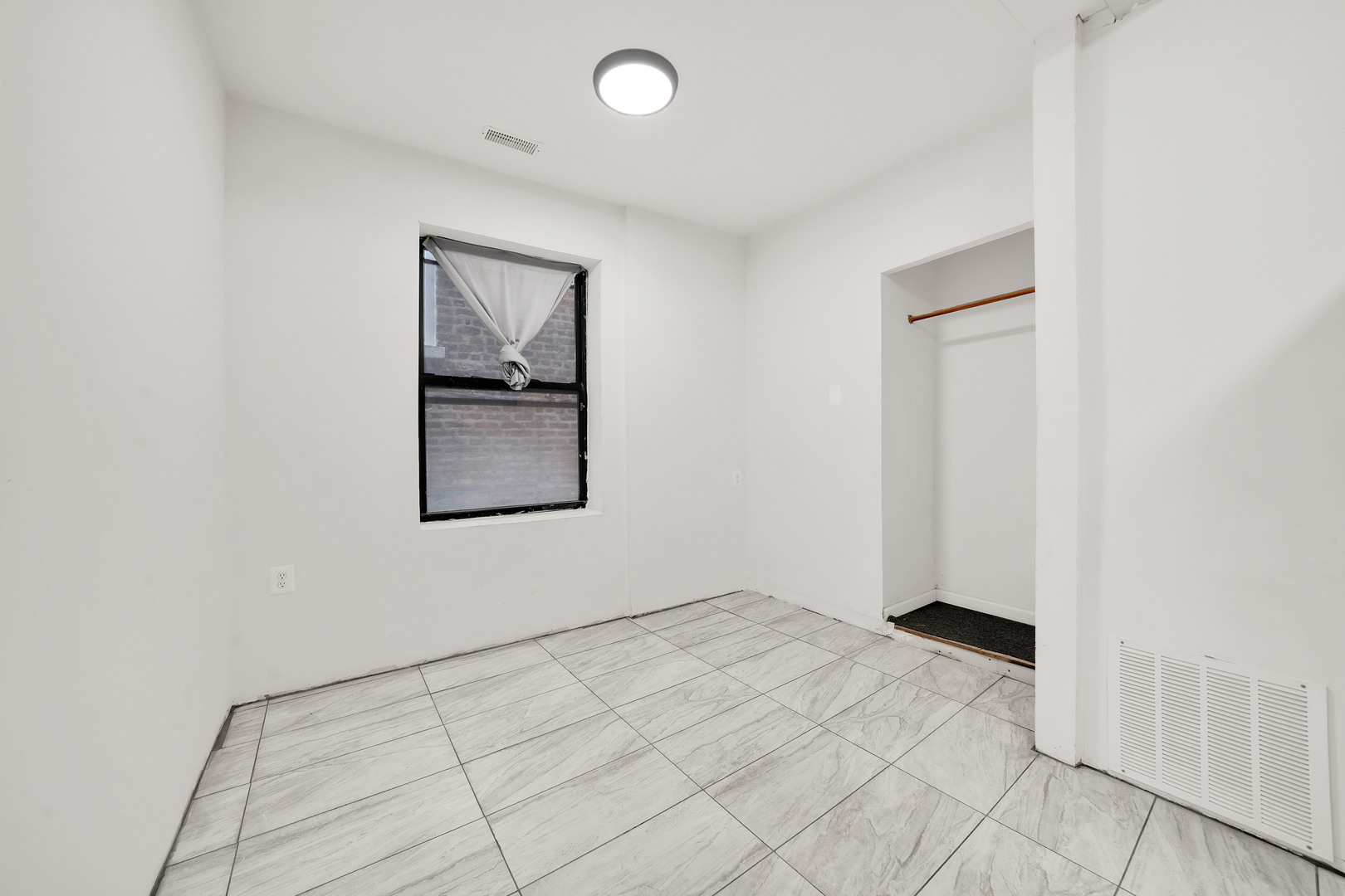 2518 S Claremont Avenue, Chicago, IL 60608