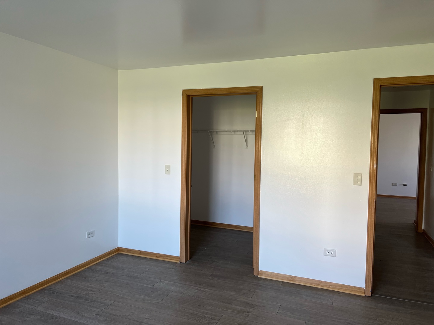 2115 Silverstone Drive #2115, Carpentersville, IL 60110