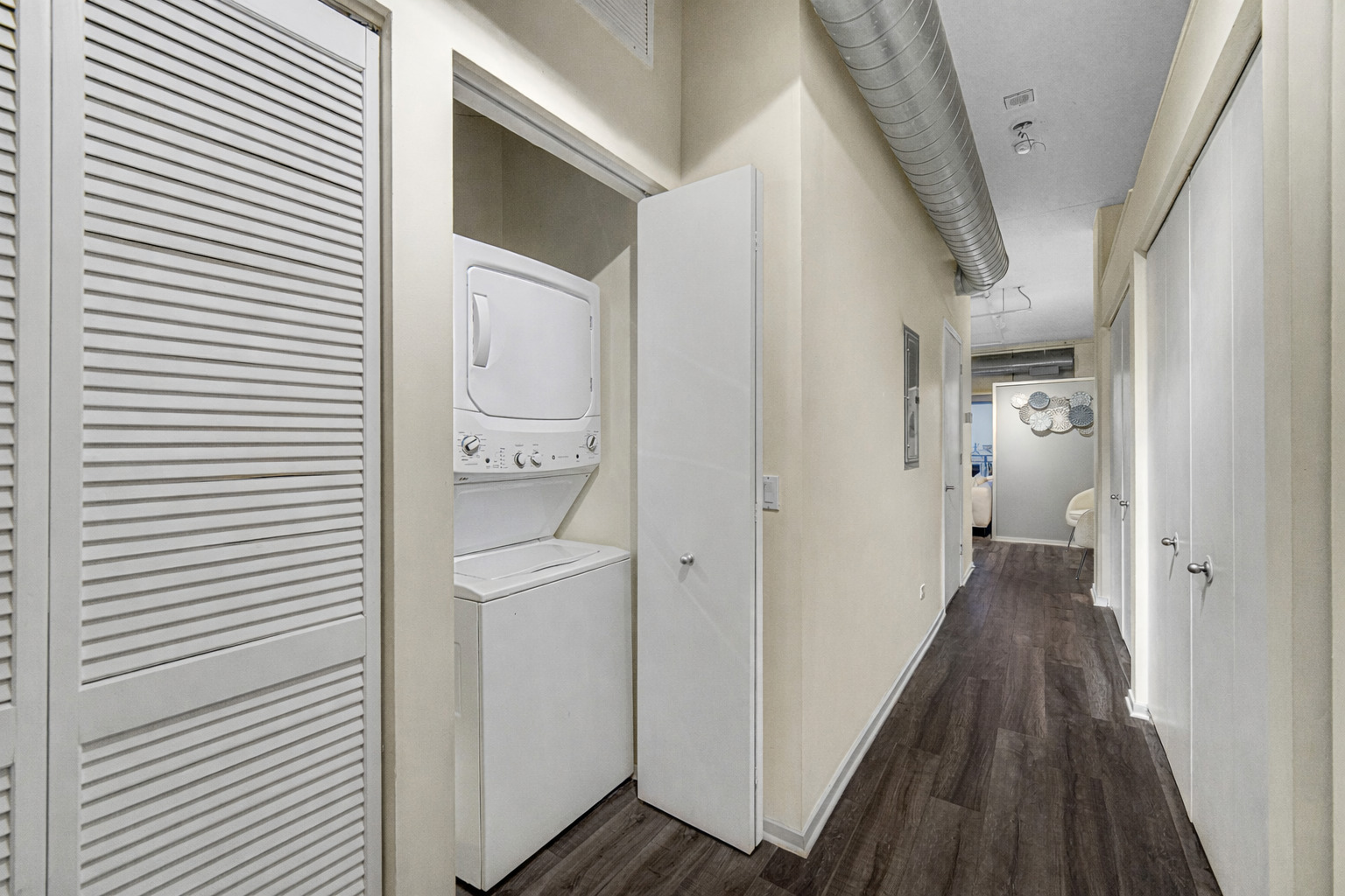 212 E CULLERTON Street #811, Chicago, IL 60616