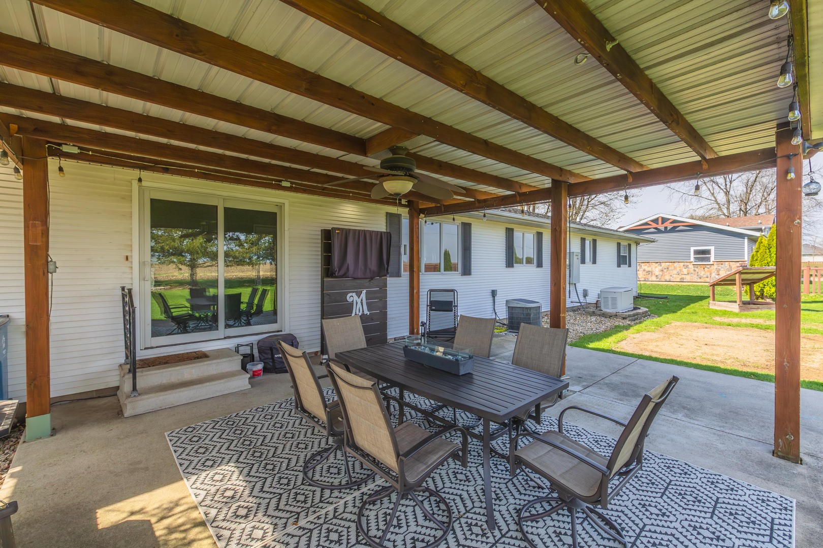 405 W Jeffery Street, Cullom, IL 60929