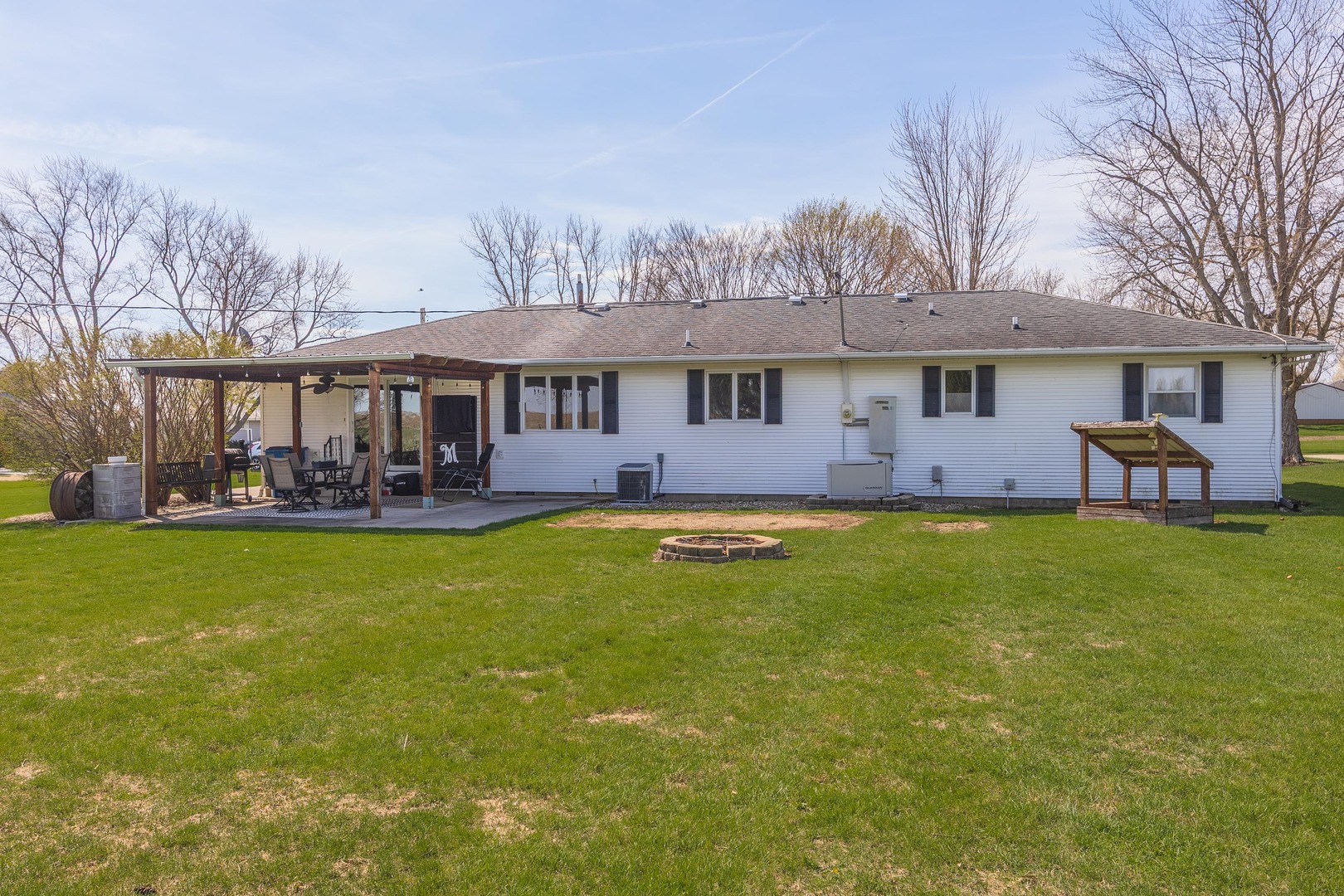 405 W Jeffery Street, Cullom, IL 60929