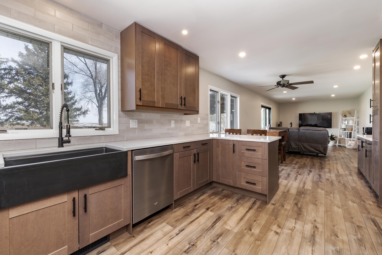 405 W Jeffery Street, Cullom, IL 60929