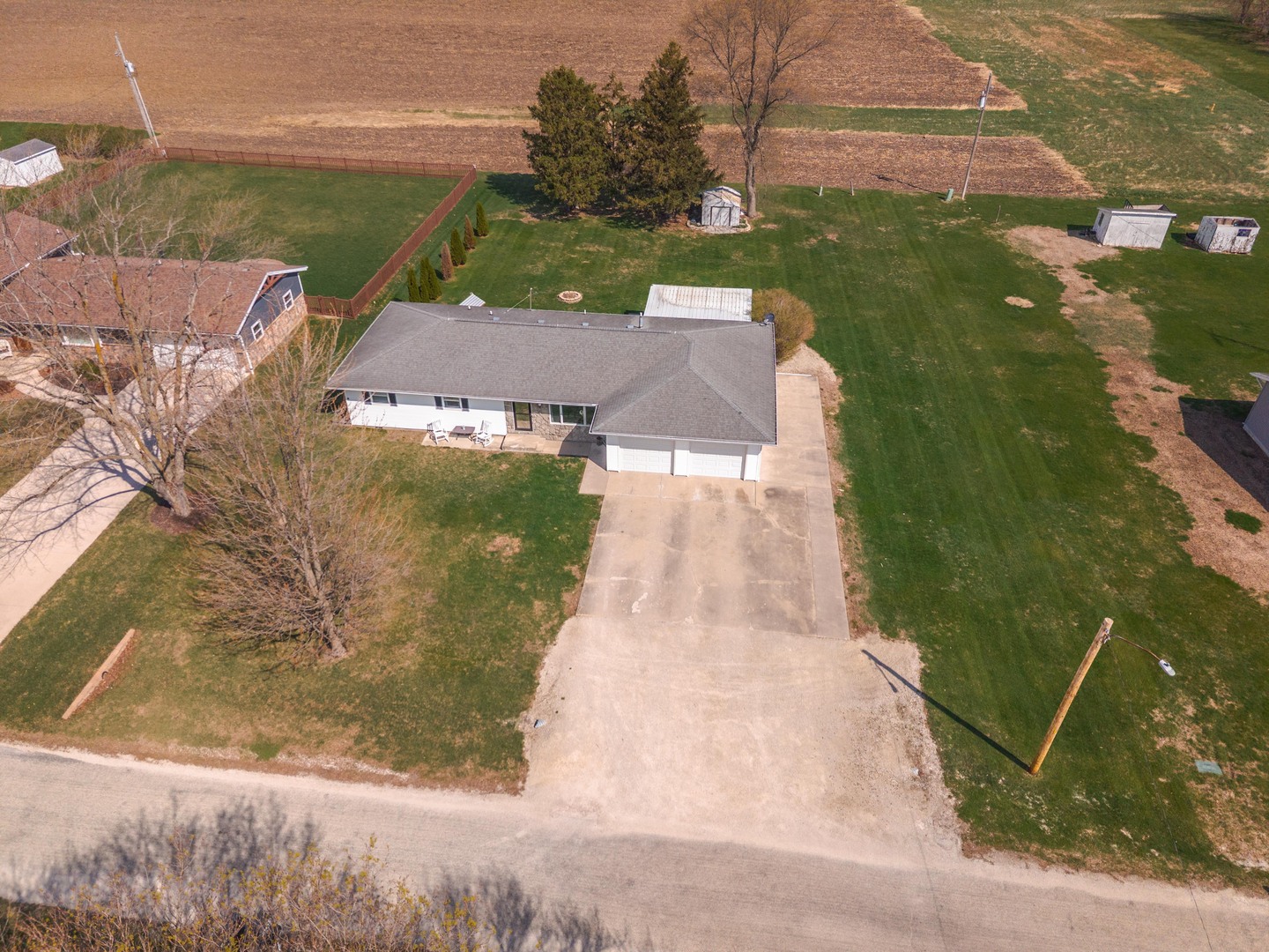 405 W Jeffery Street, Cullom, IL 60929