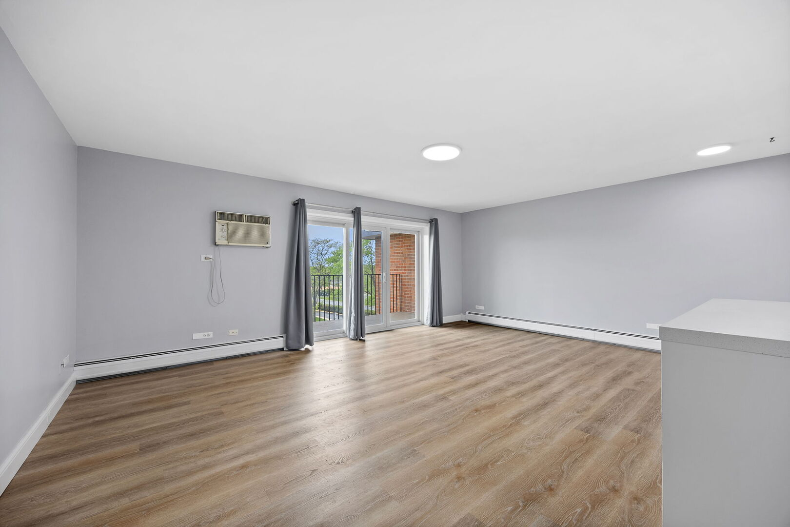 4221 Saratoga Avenue #410A, Downers Grove, IL 60515