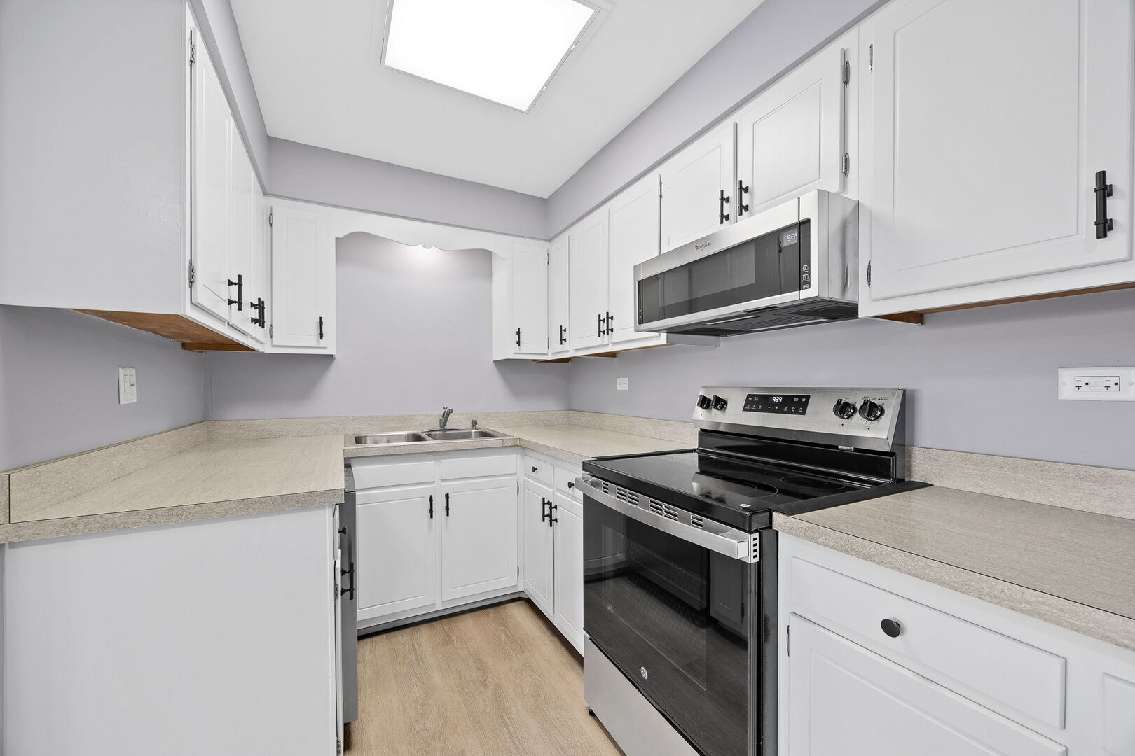 4221 Saratoga Avenue #410A, Downers Grove, IL 60515