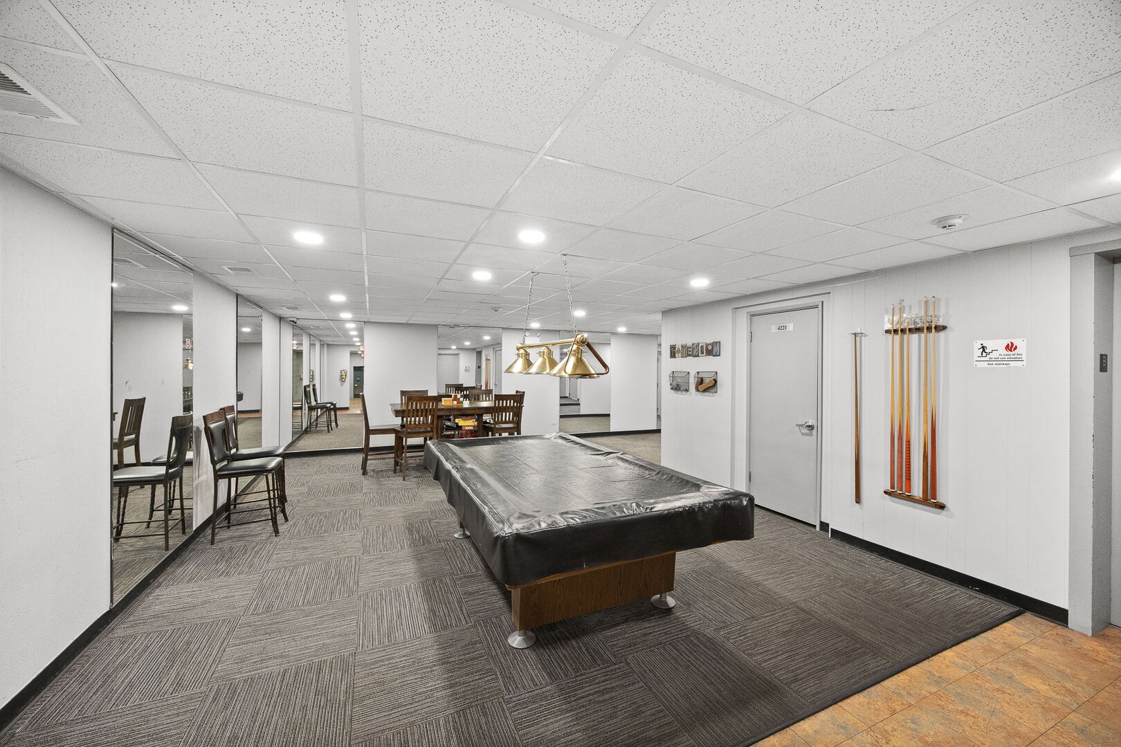 4221 Saratoga Avenue #410A, Downers Grove, IL 60515