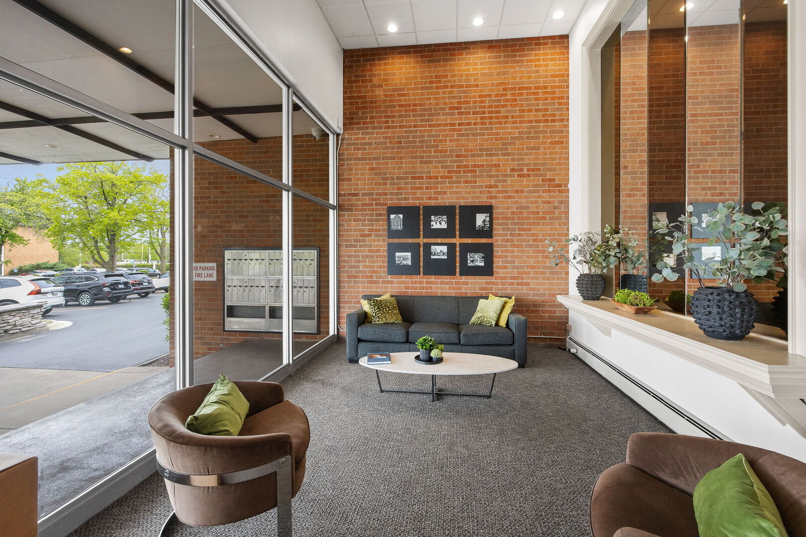 4221 Saratoga Avenue #410A, Downers Grove, IL 60515