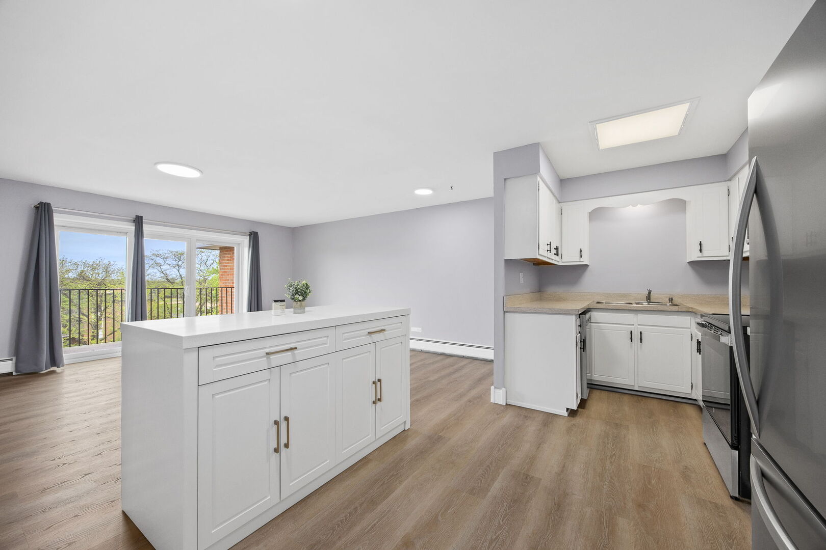 4221 Saratoga Avenue #410A, Downers Grove, IL 60515