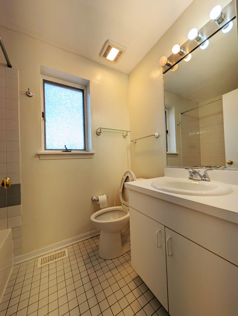 7241 Franklin Street #A, Forest Park, IL 60130