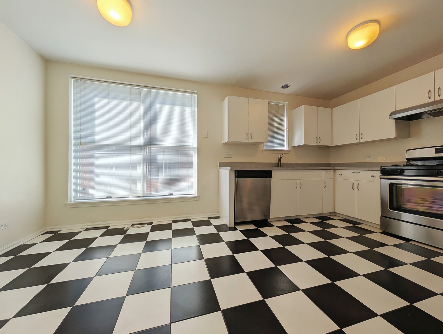 7241 Franklin Street #A, Forest Park, IL 60130