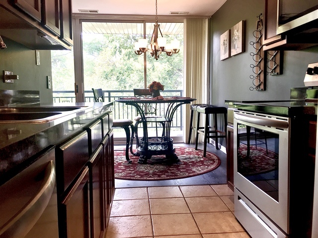 6020 Oakwood Drive #3J, Lisle, IL 60532