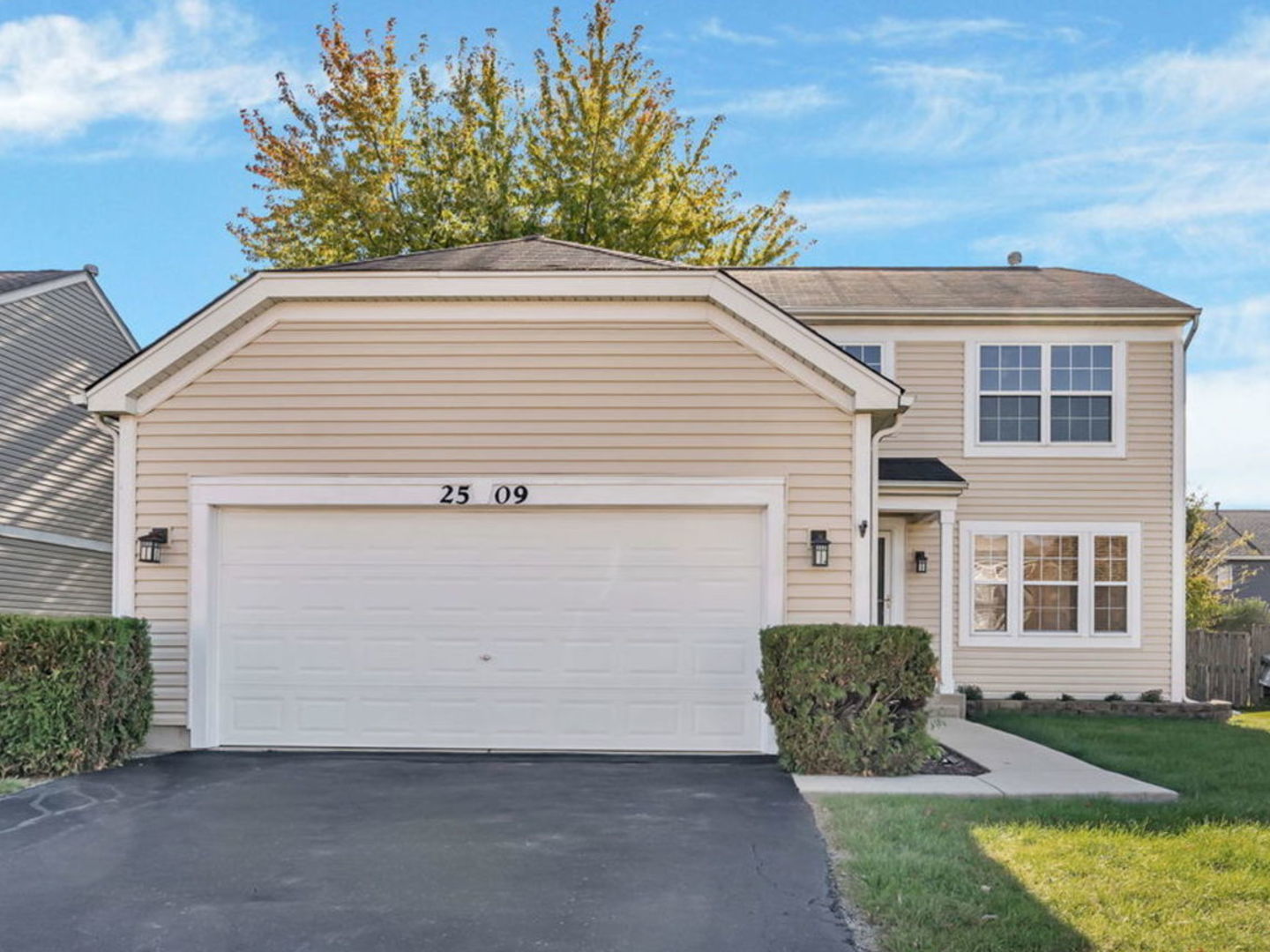 2509 Rosehall Lane, Aurora, IL 60503
