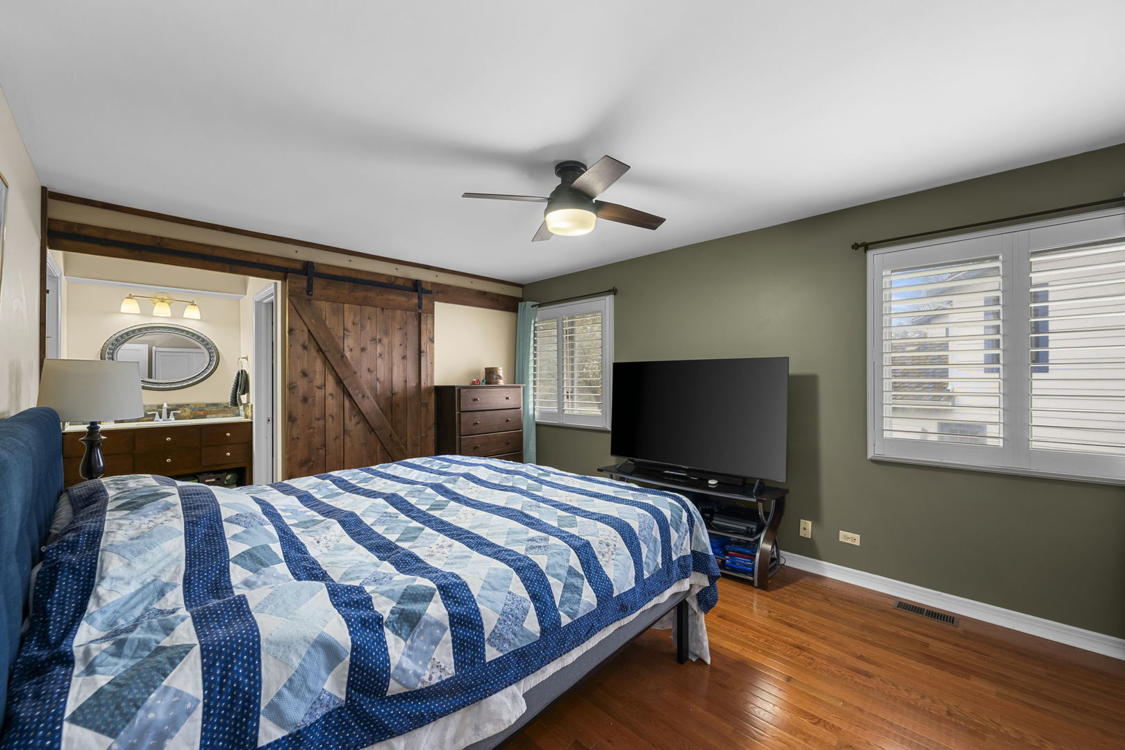 1120 Furlong Drive, Libertyville, IL 60048