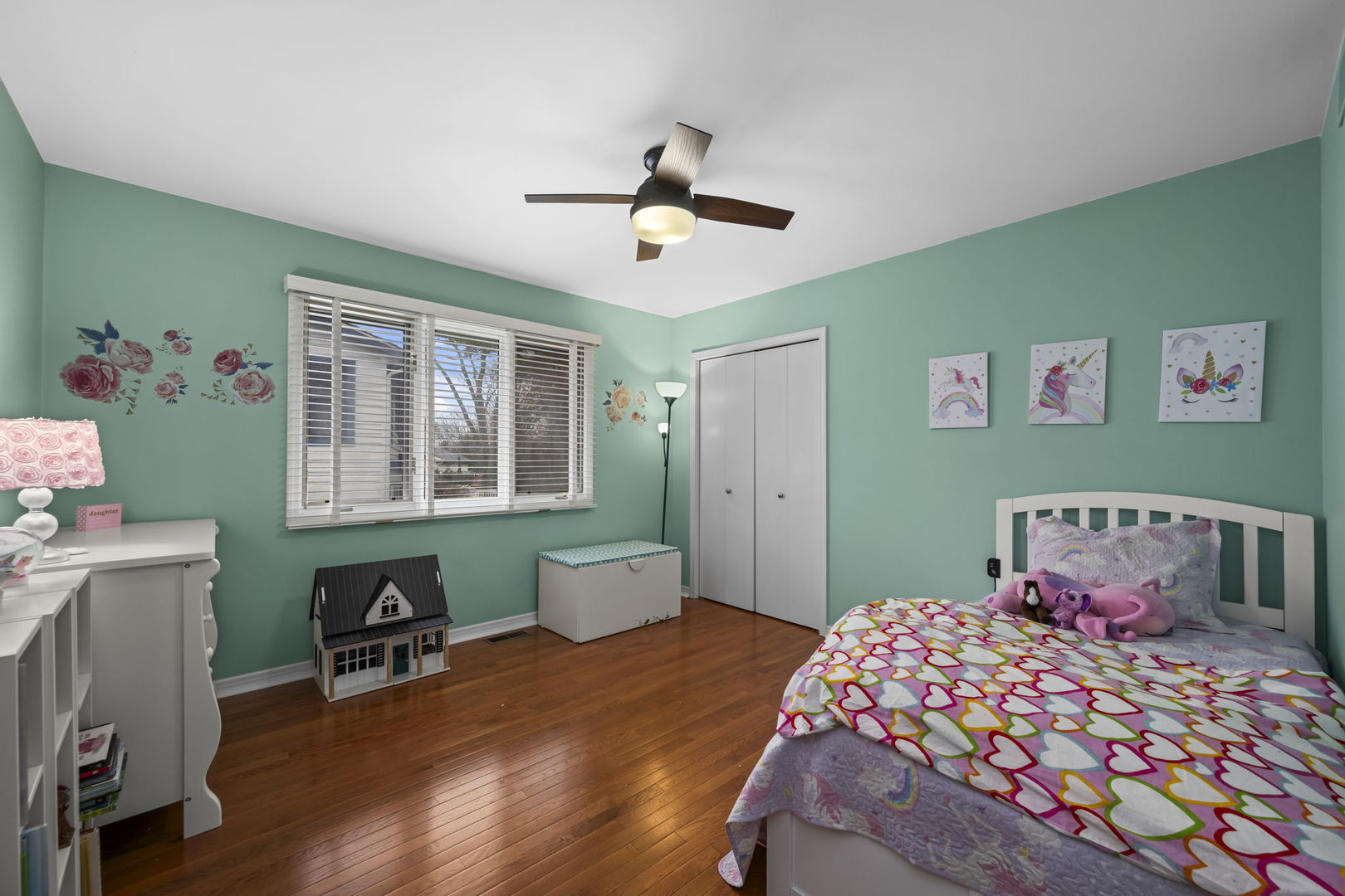 1120 Furlong Drive, Libertyville, IL 60048