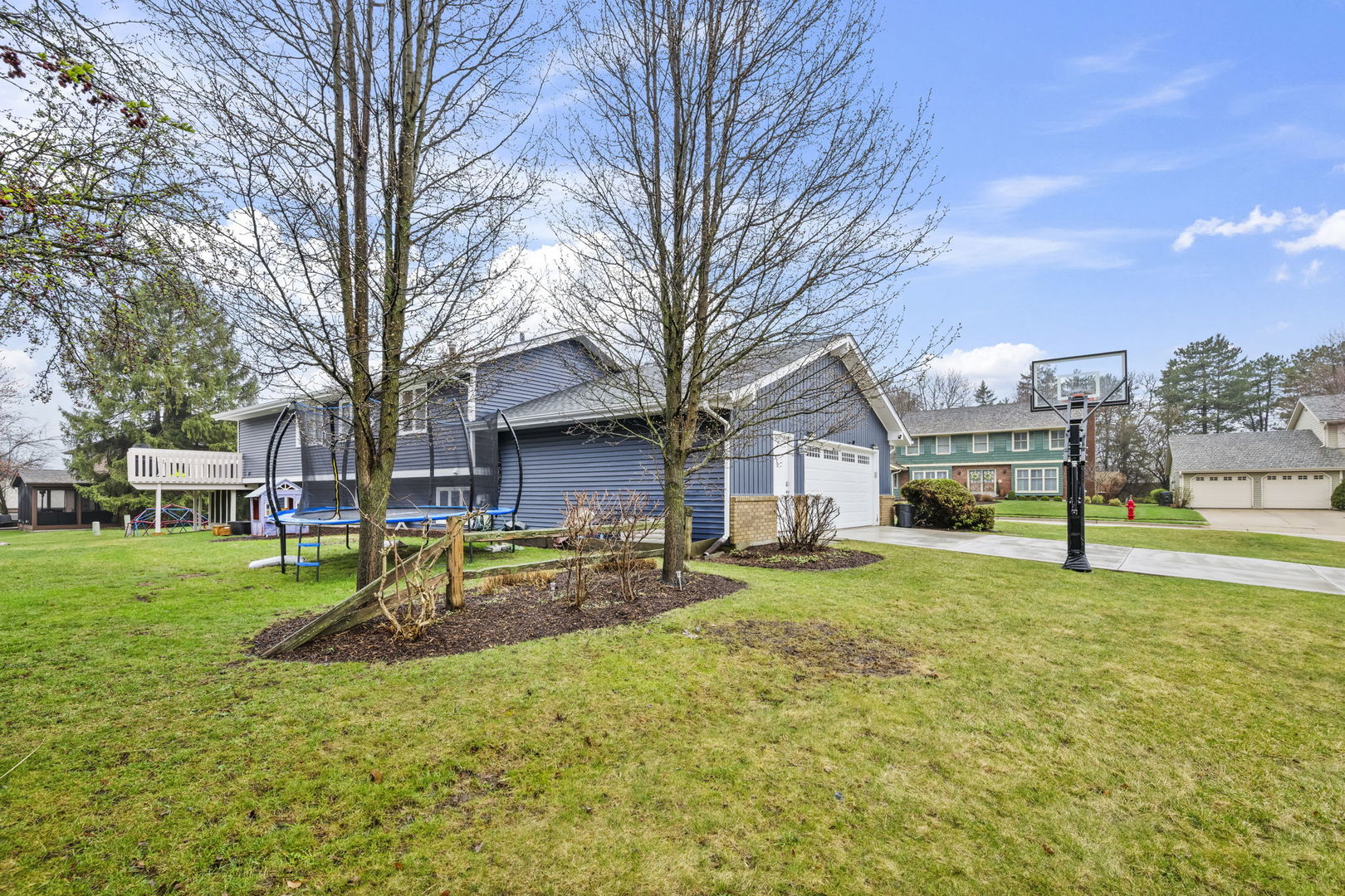 1120 Furlong Drive, Libertyville, IL 60048