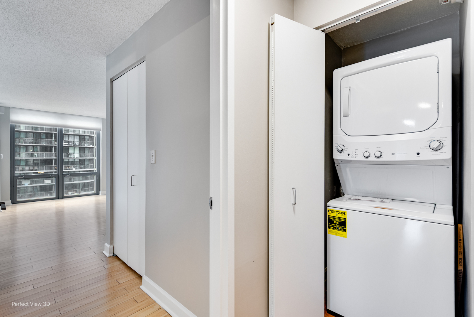 2 E ERIE Street #2102, Chicago, IL 60611