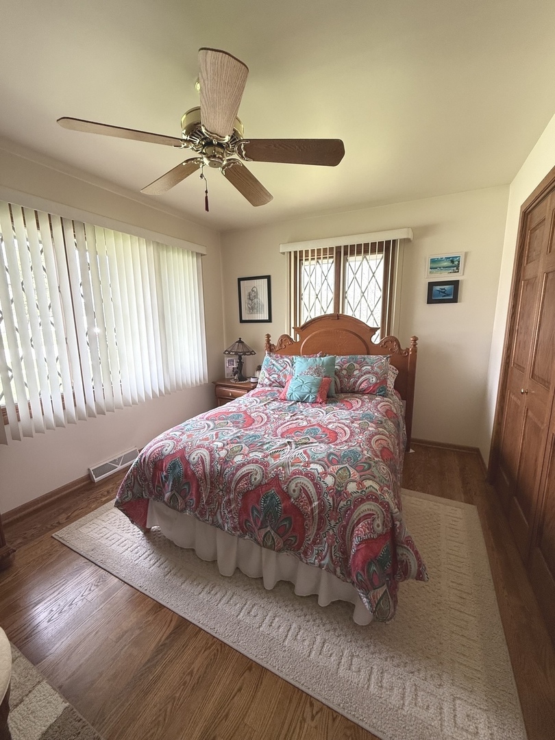 2376 Wyckwood Drive, Aurora, IL 60506