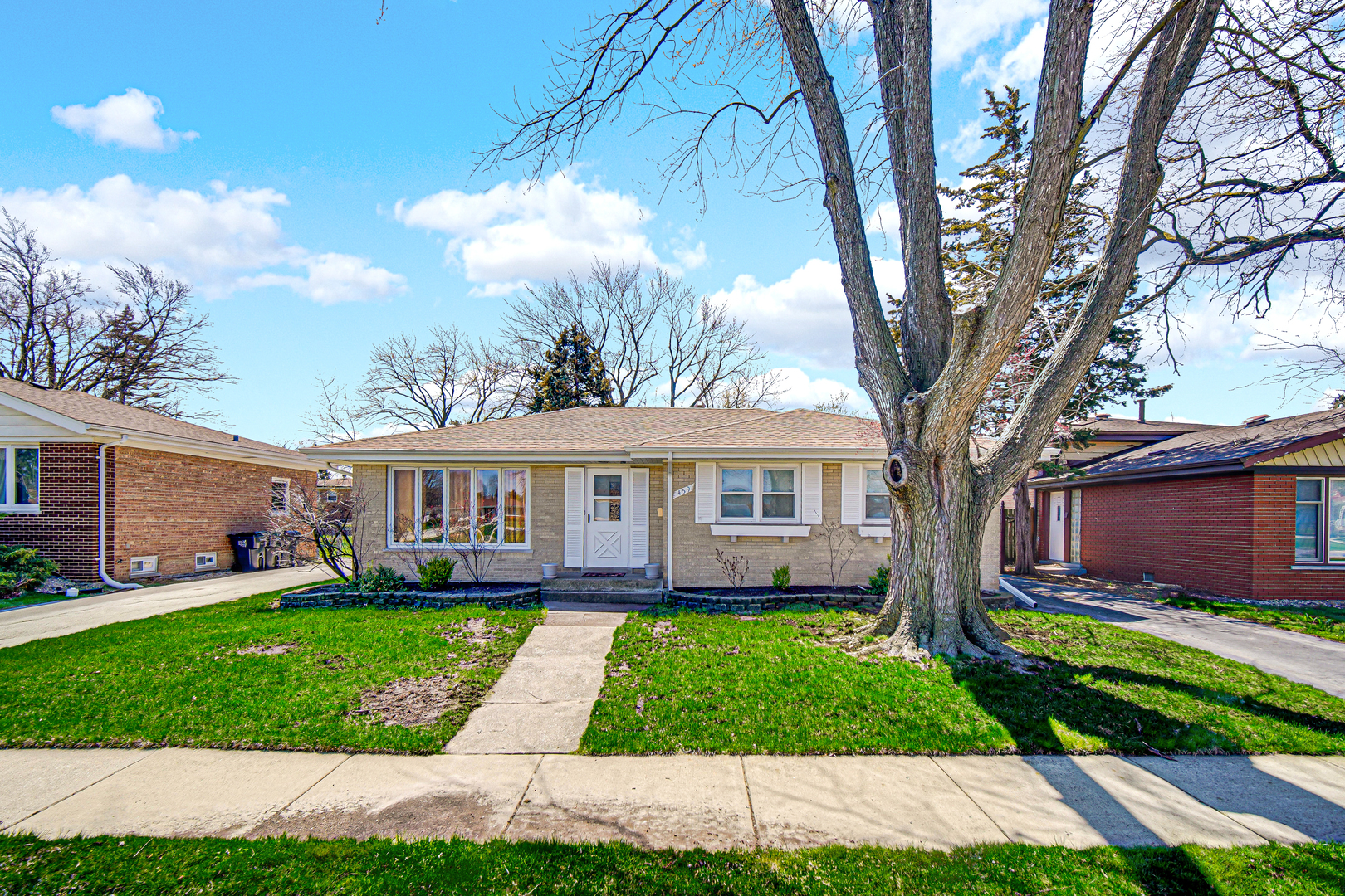 459 E 166th Street, South Holland, IL 60473