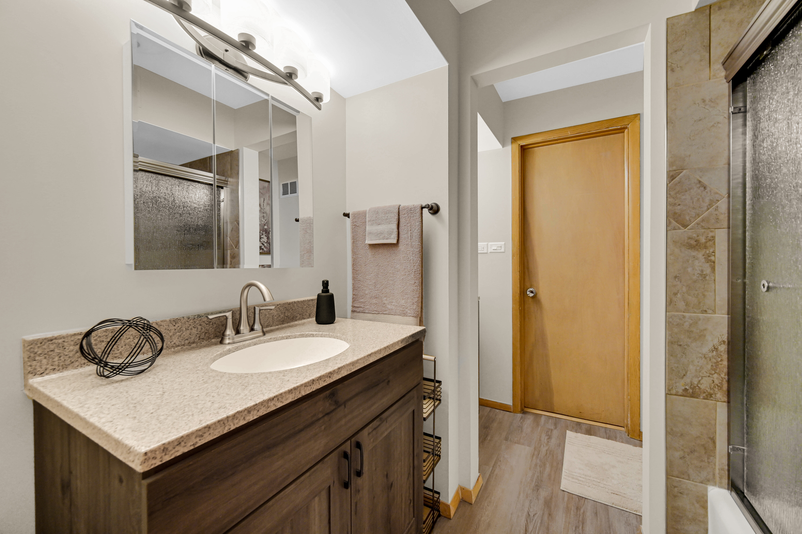 459 E 166th Street, South Holland, IL 60473