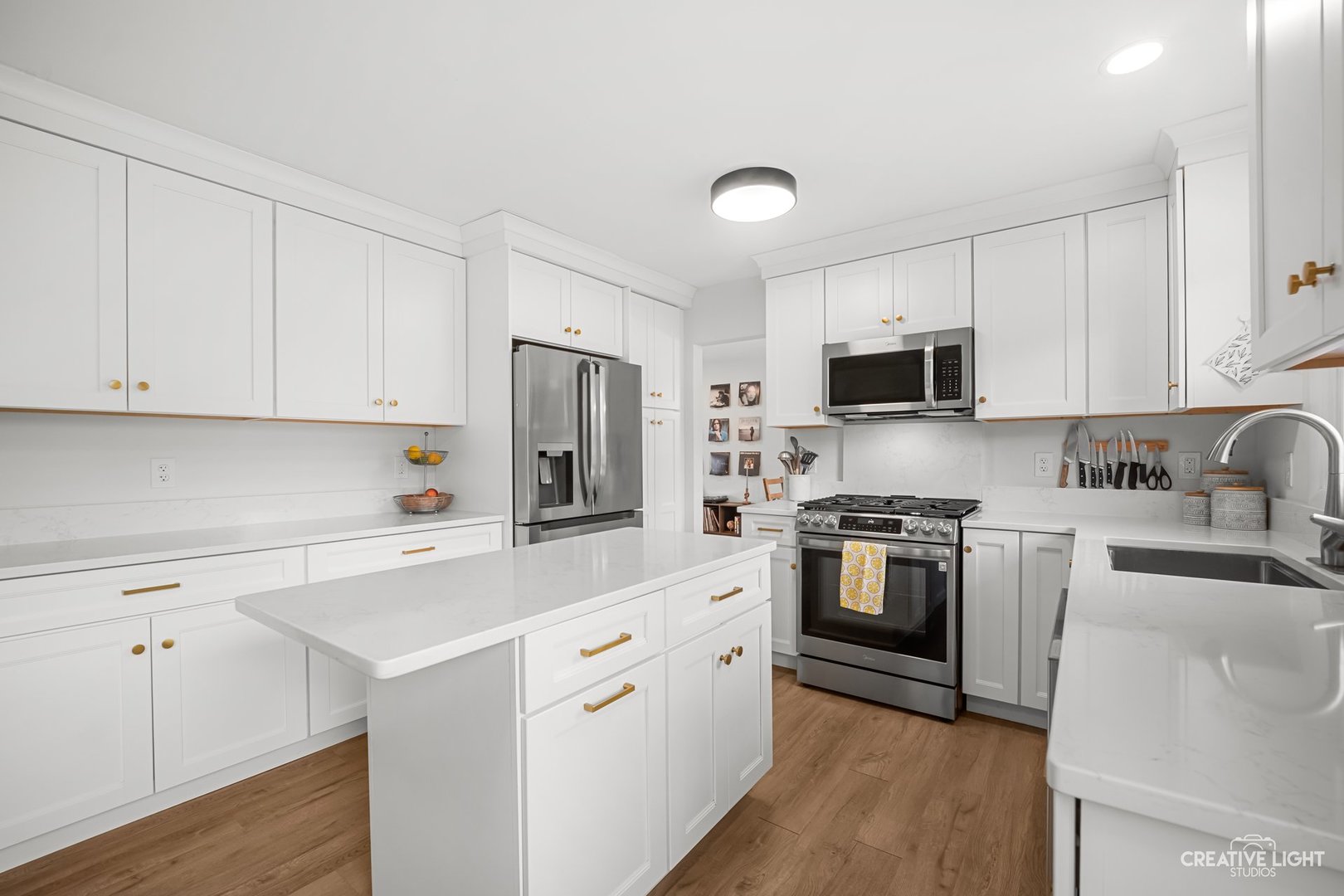 800 Fellows Street, St. Charles, IL 60174