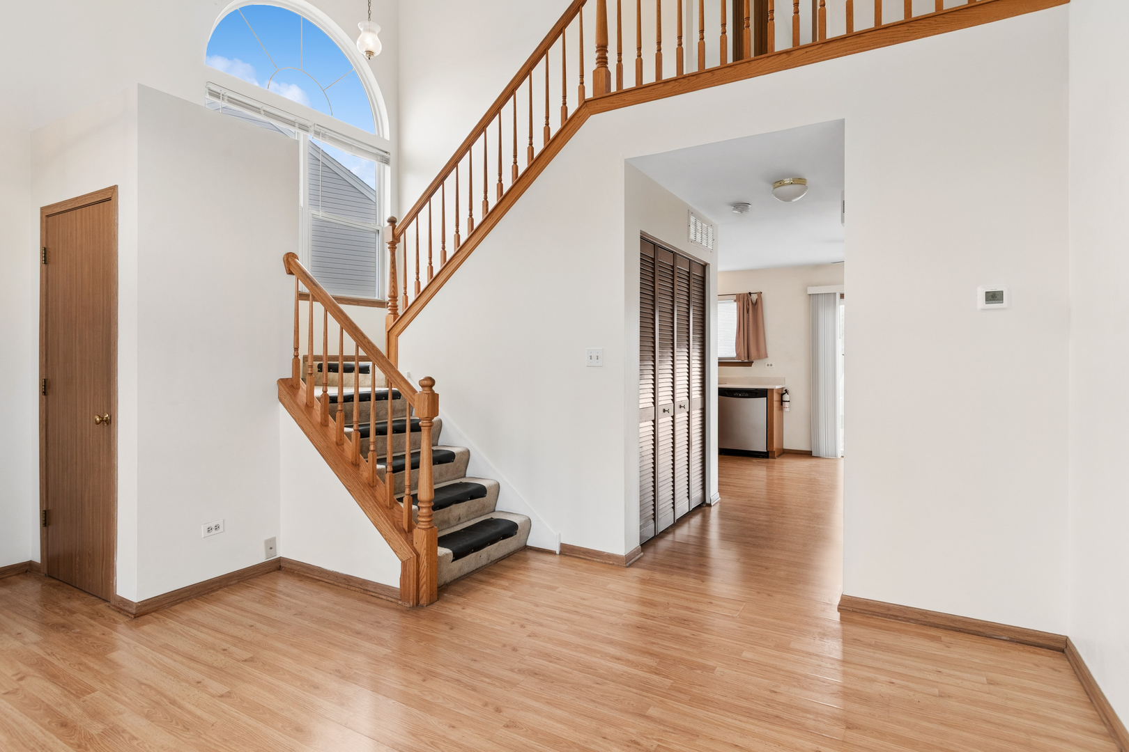 728 Wildflower Circle, Naperville, IL 60540