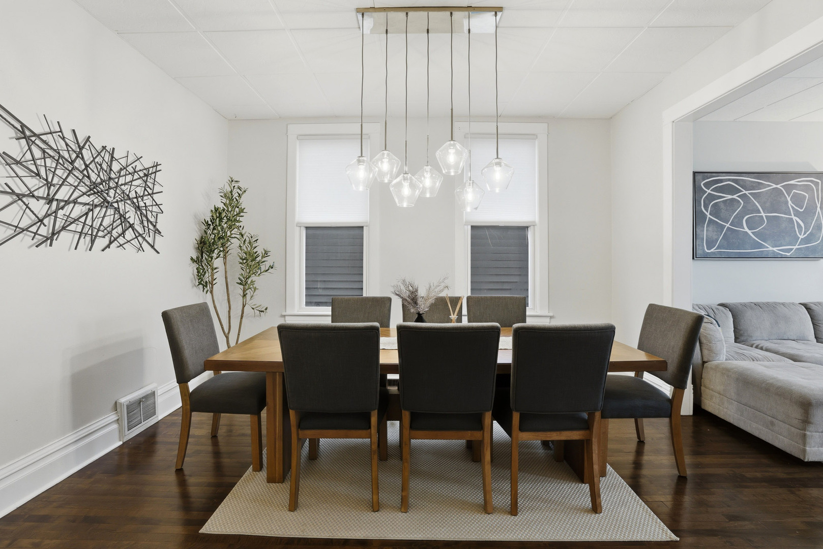 4327 N Avers Avenue, Chicago, IL 60618