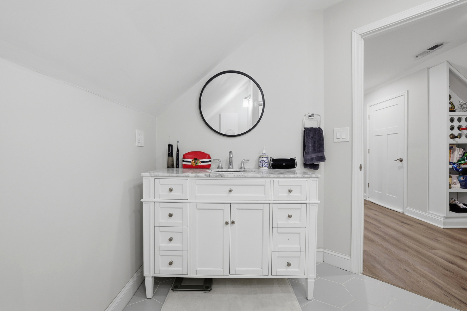 4327 N Avers Avenue, Chicago, IL 60618