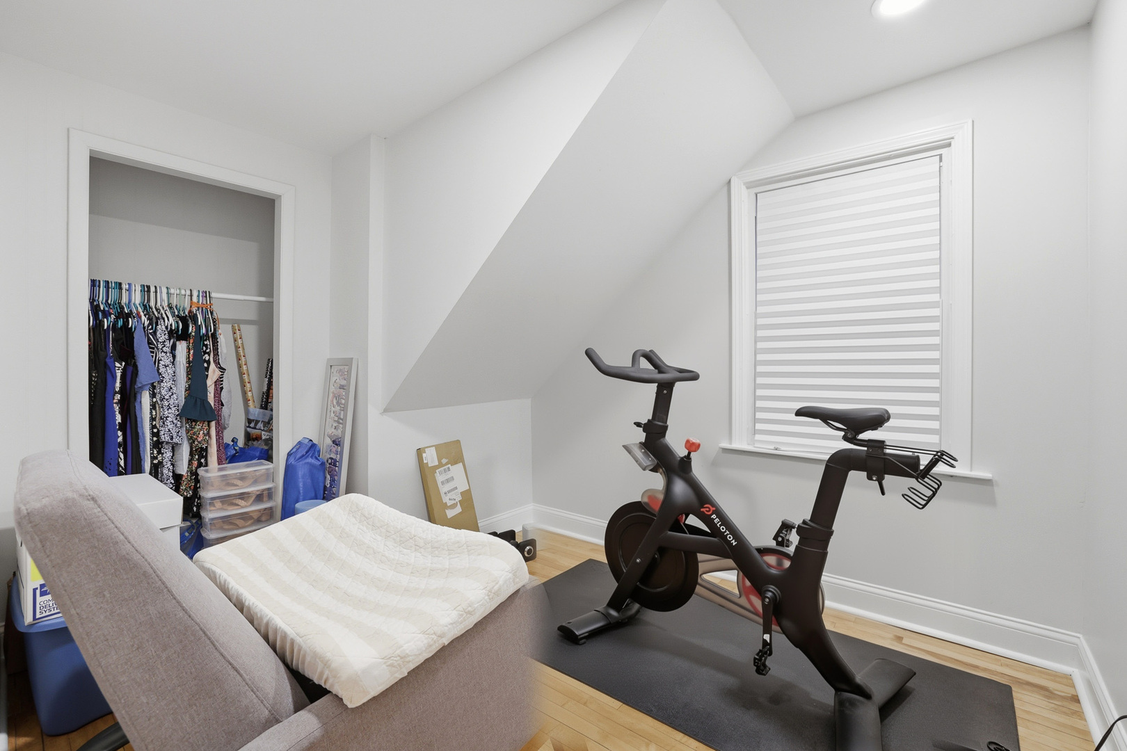 4327 N Avers Avenue, Chicago, IL 60618