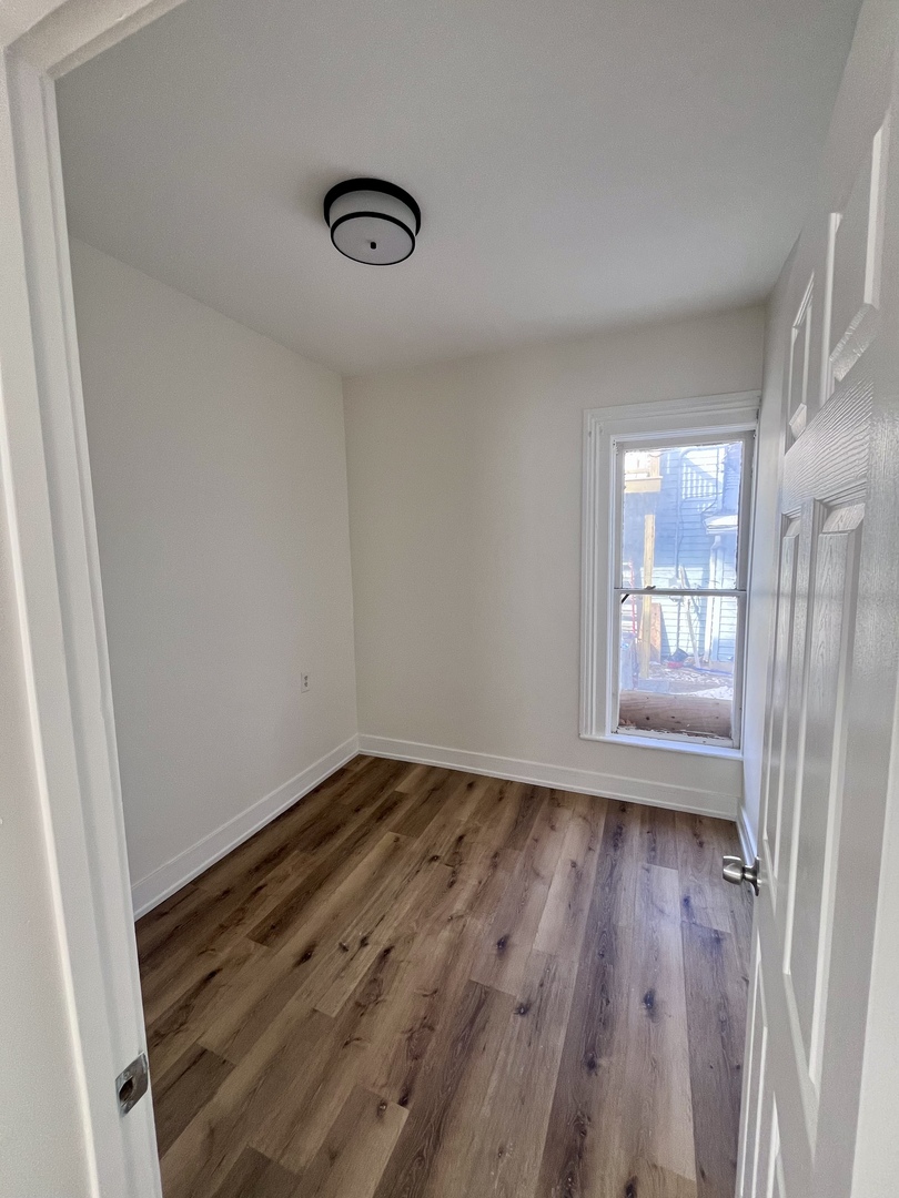 393 Wellington Avenue #2, Elgin, IL 60120