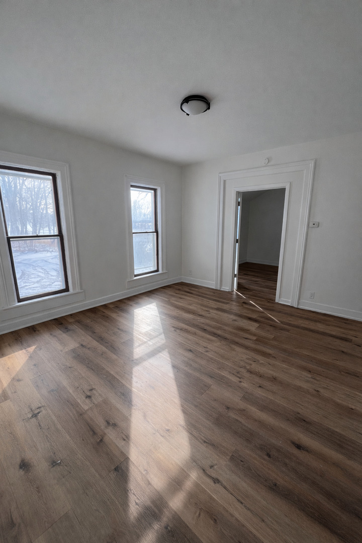 393 Wellington Avenue #2, Elgin, IL 60120