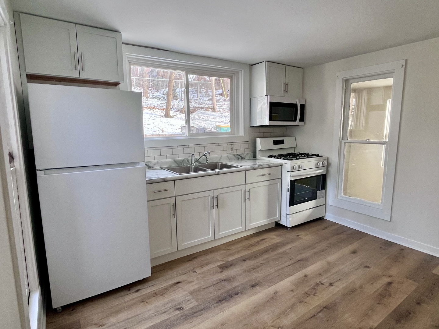 393 Wellington Avenue #2, Elgin, IL 60120