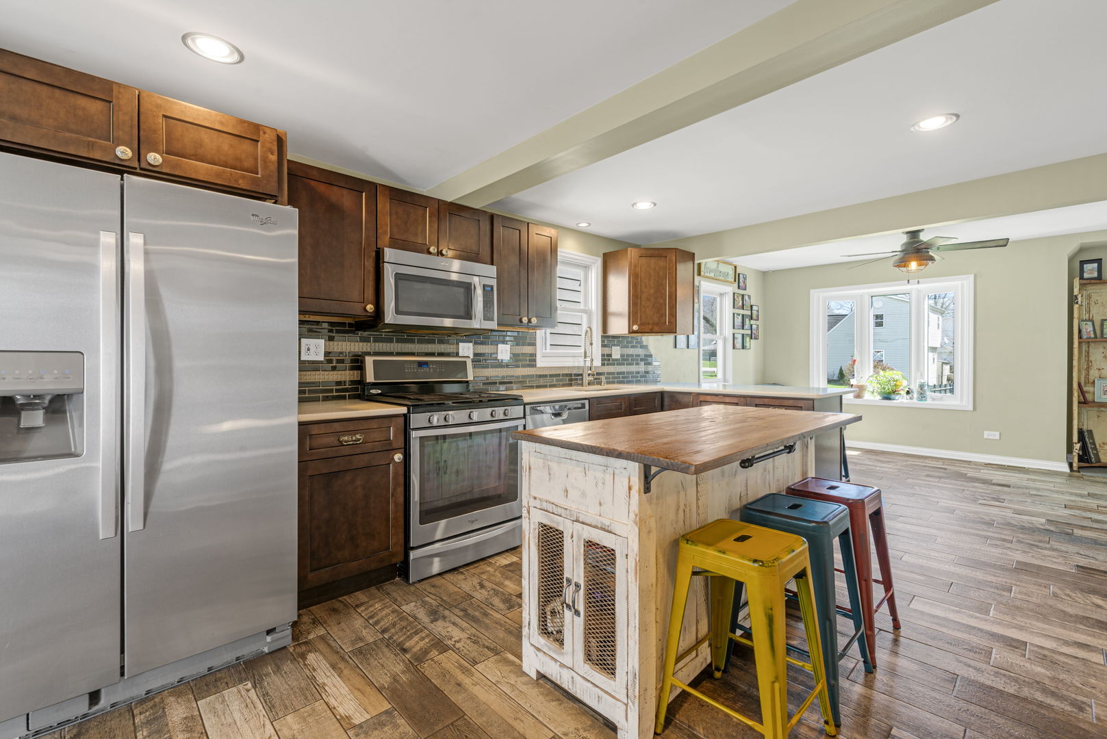 326 BELLEVUE Drive, Round Lake Park, IL 60073