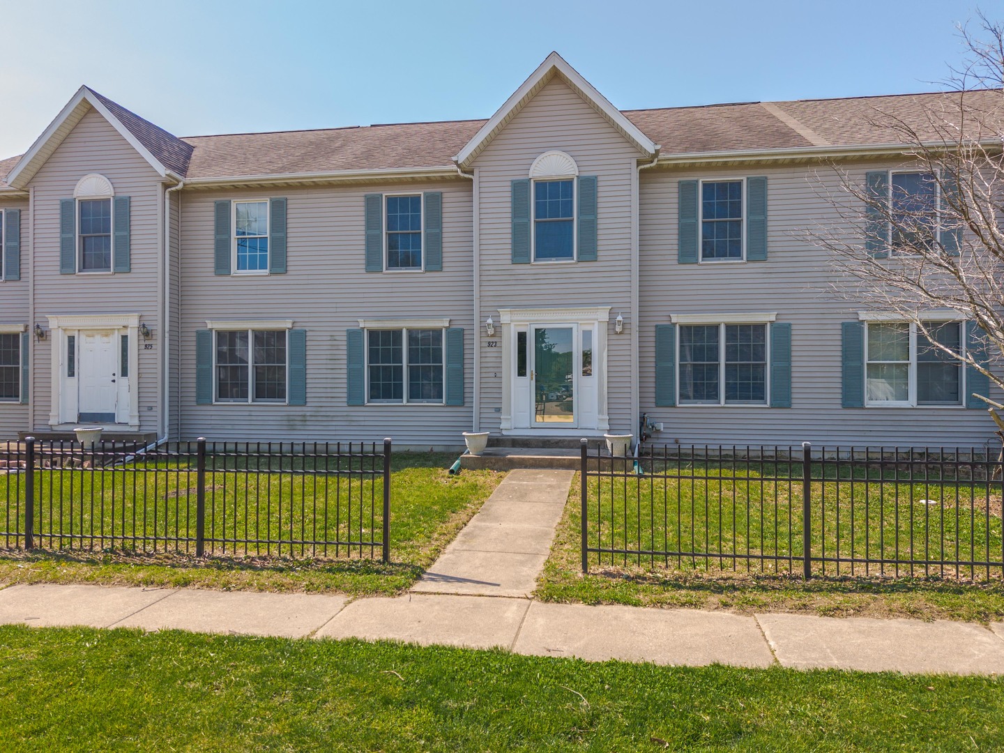 923 E Shelbourne Drive #923, Normal, IL 61761