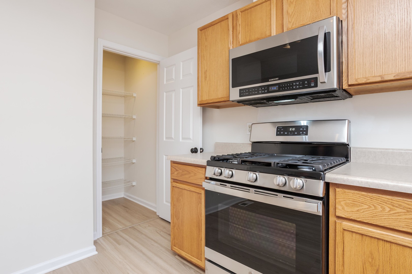 923 E Shelbourne Drive #923, Normal, IL 61761
