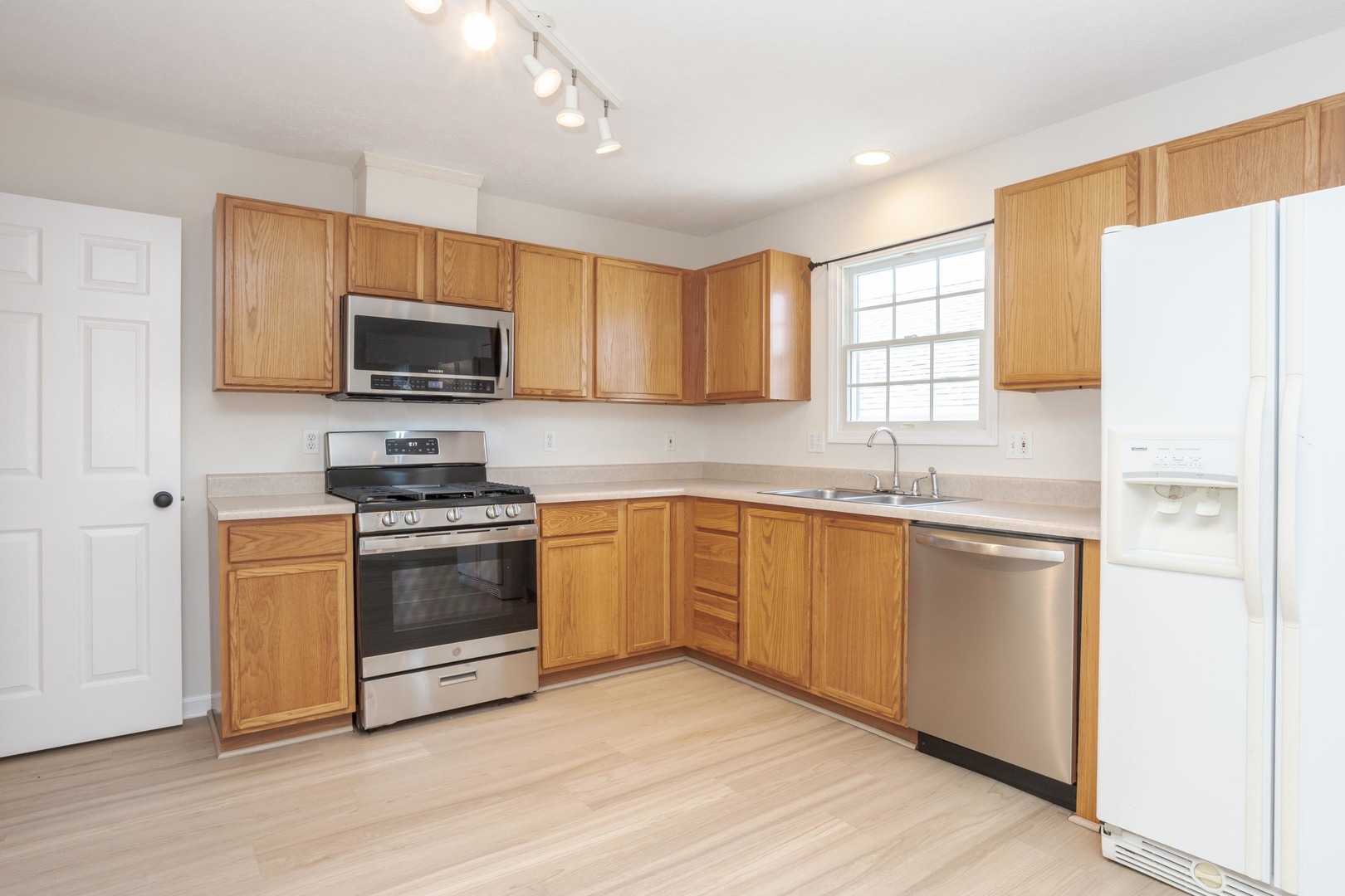 923 E Shelbourne Drive #923, Normal, IL 61761