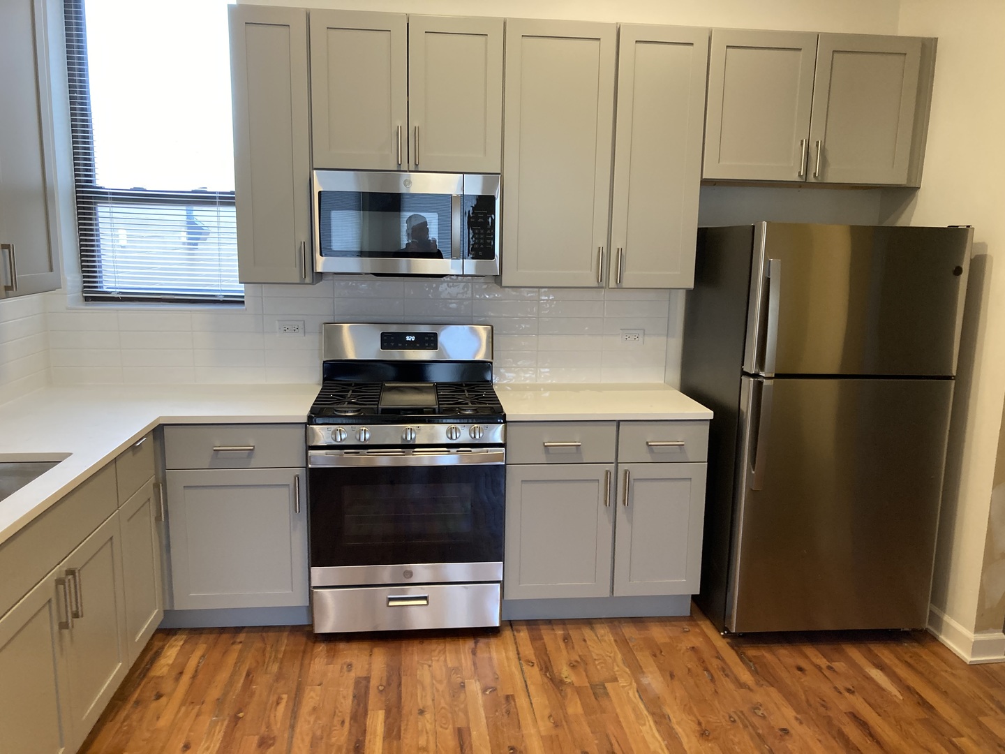 4041 S Calumet Avenue, Chicago, IL 60653