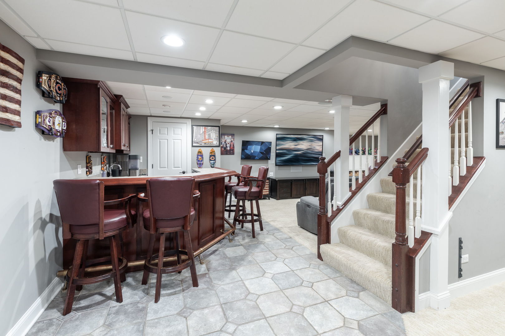 1720 Baybrook Lane, Naperville, IL 60564