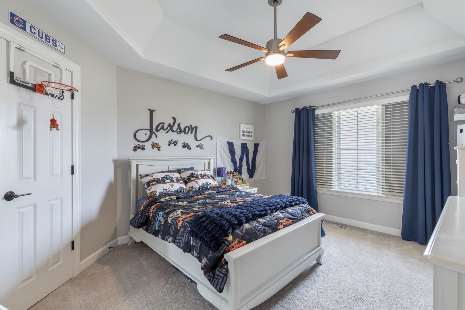 1720 Baybrook Lane, Naperville, IL 60564