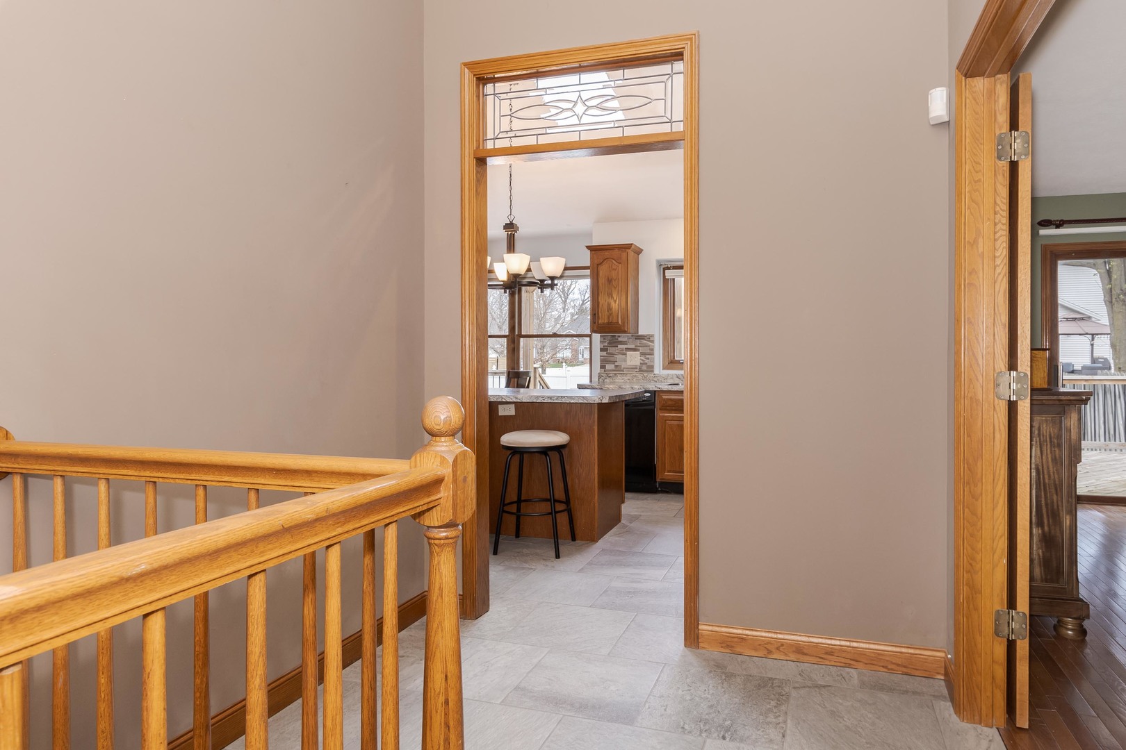 8627 Oakmont Road, Bloomington, IL 61705