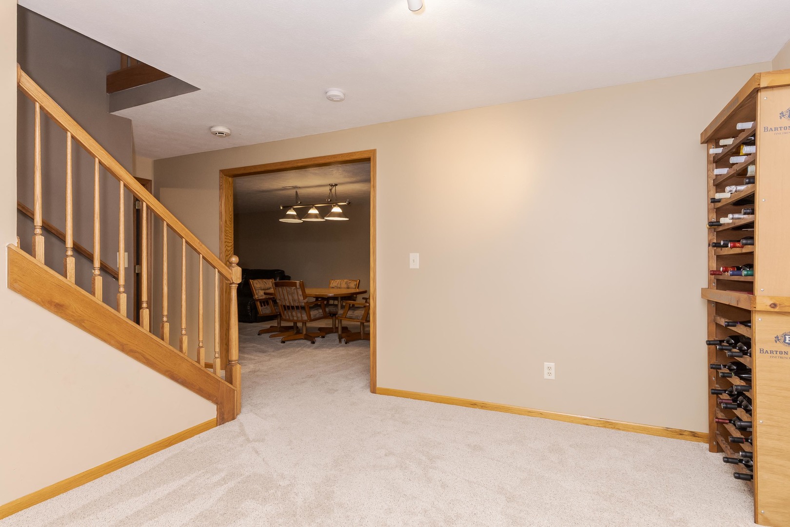 8627 Oakmont Road, Bloomington, IL 61705