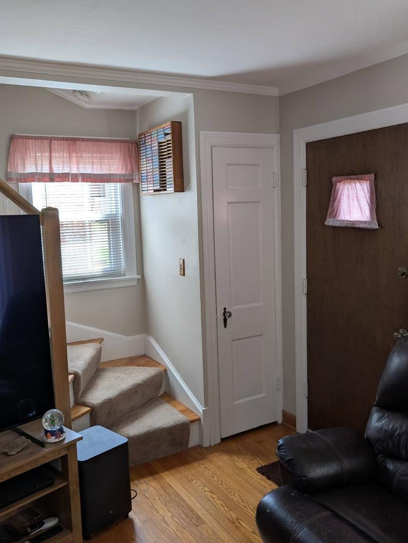 1673 Linden Street, Des Plaines, IL 60018